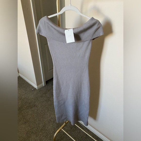 Oak and fort off shoulder knit midi dress NWT - Picture 3 of 6